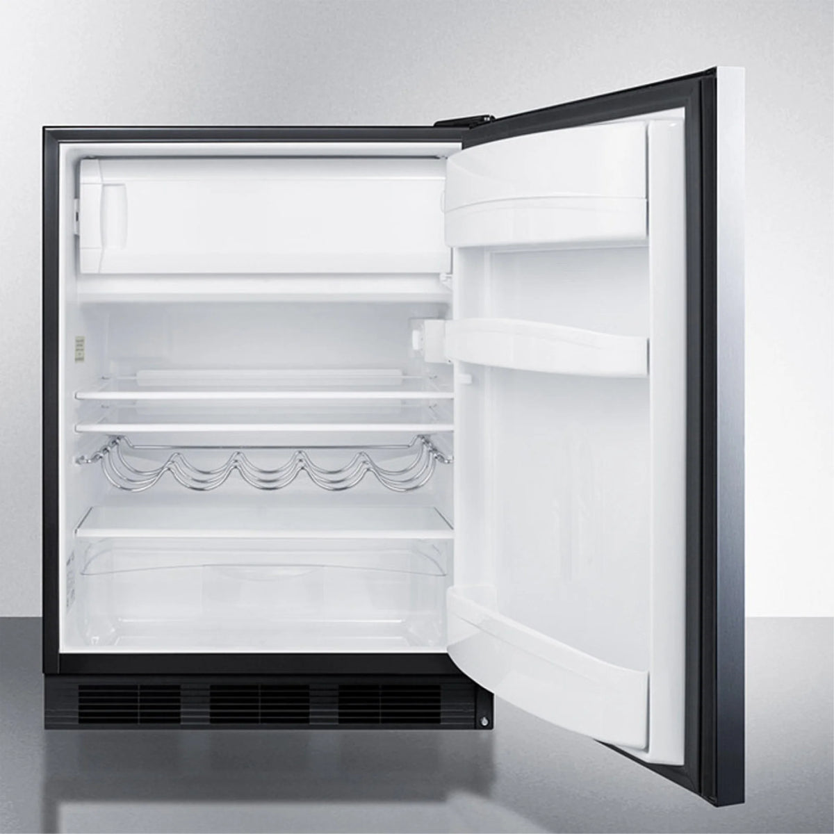 24" Wide 5.1 Cu. Ft. Compact Refrigerator P1944