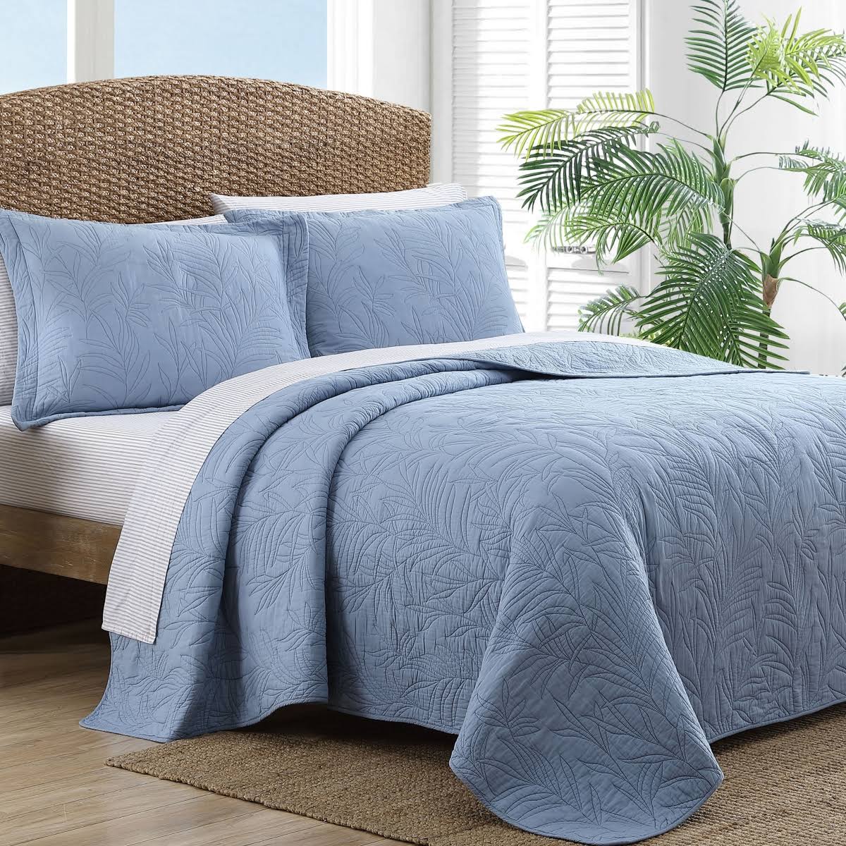 Ocean Blue Full-Queen Quilt N2318