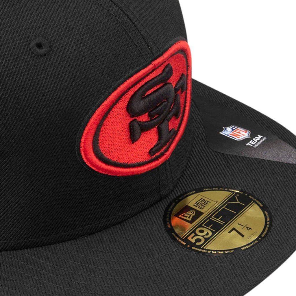 Black Red Fitted Hat M8334