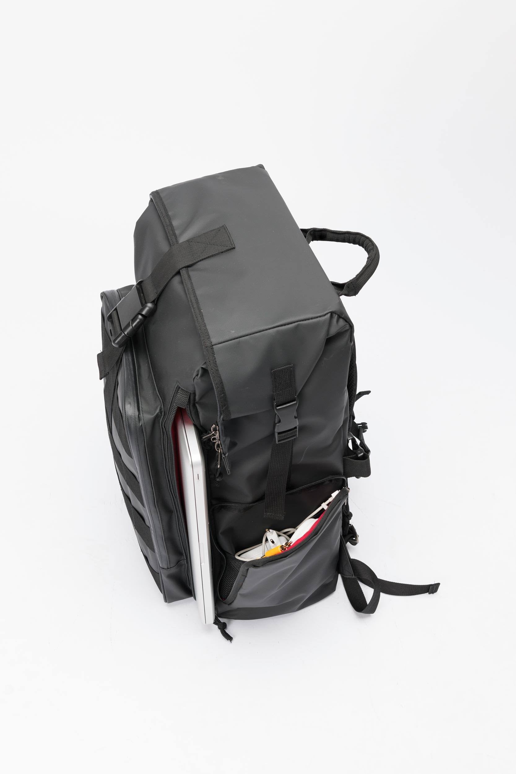 Black/Red DJ Stashpack A9888