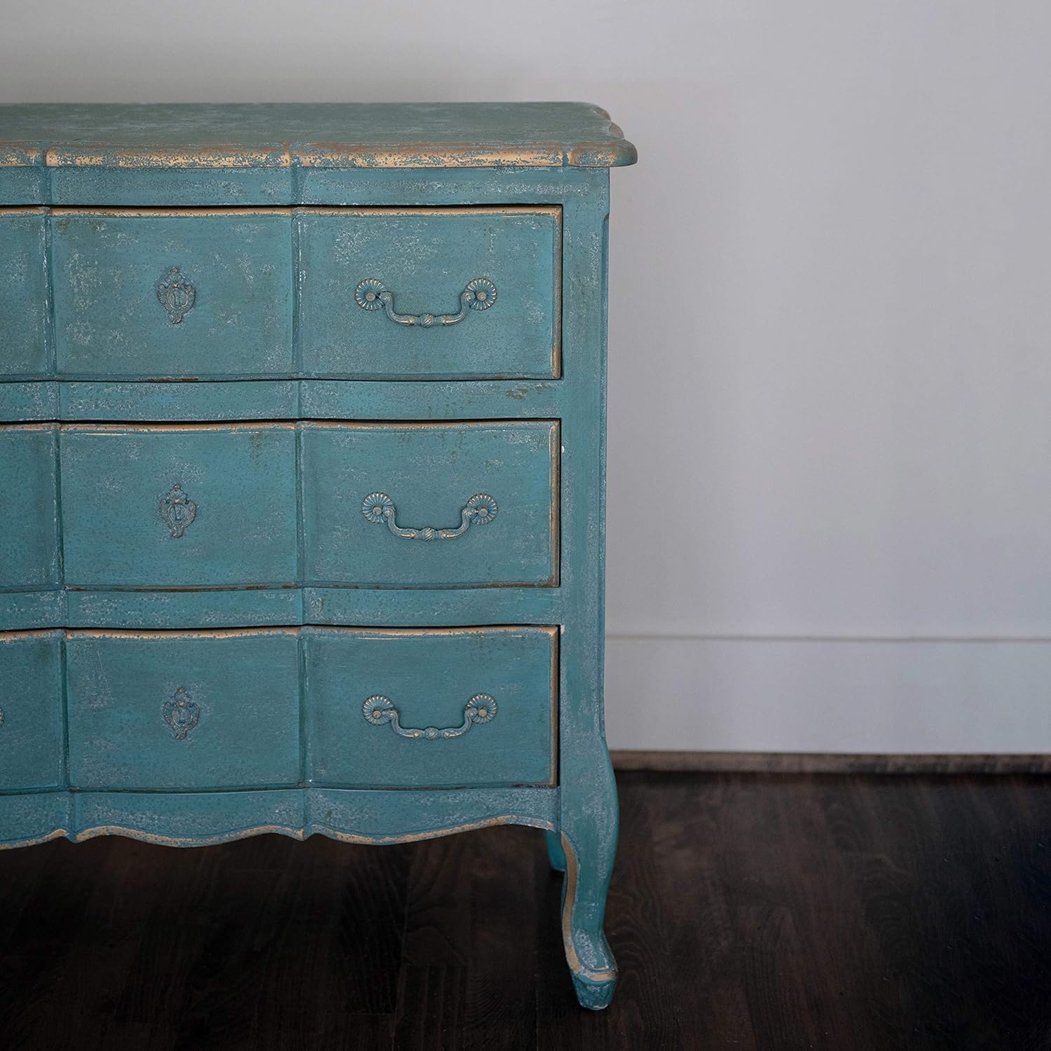 Distressed Blue 3 Drawer Wood Dresser L684025