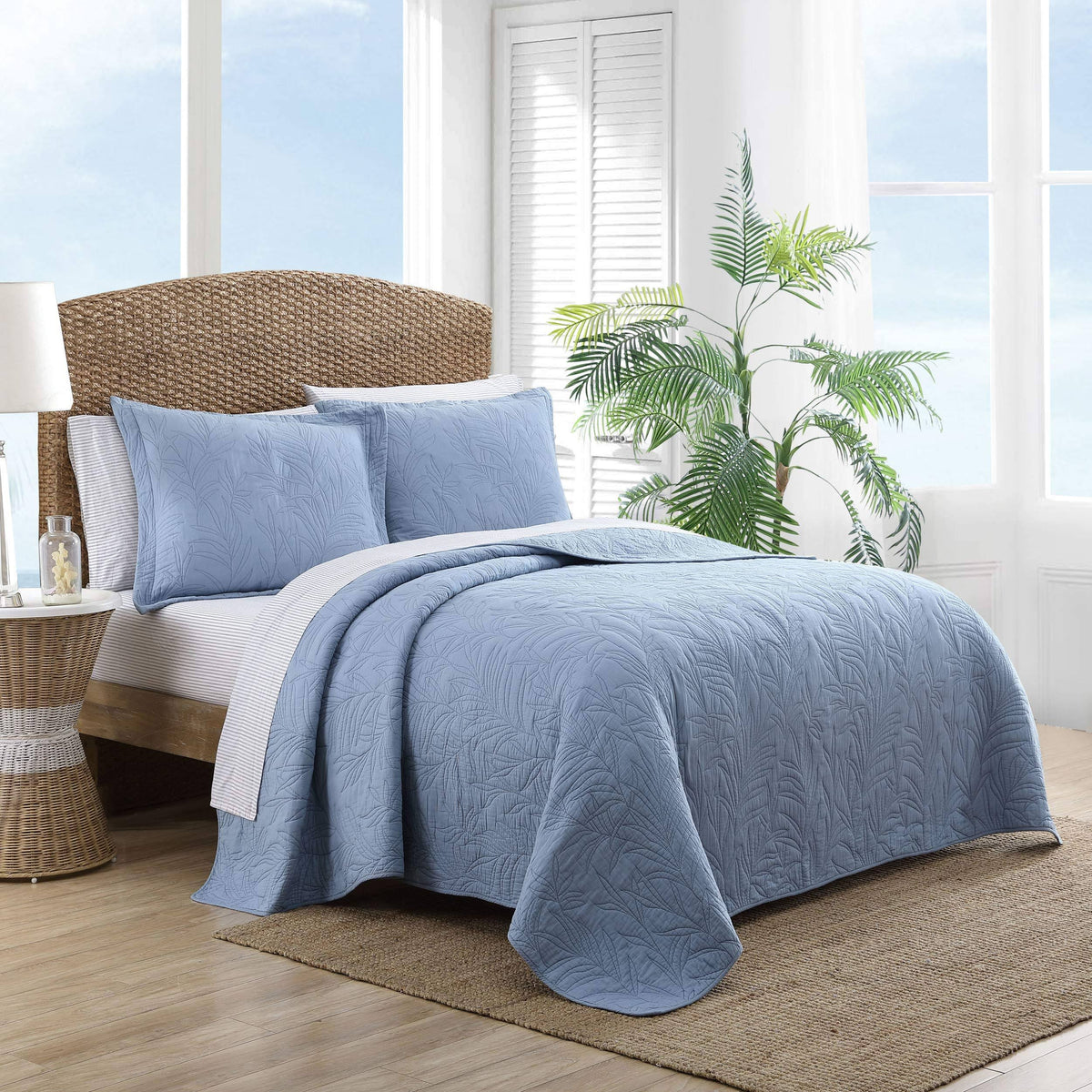 Ocean Blue Full-Queen Quilt N2318
