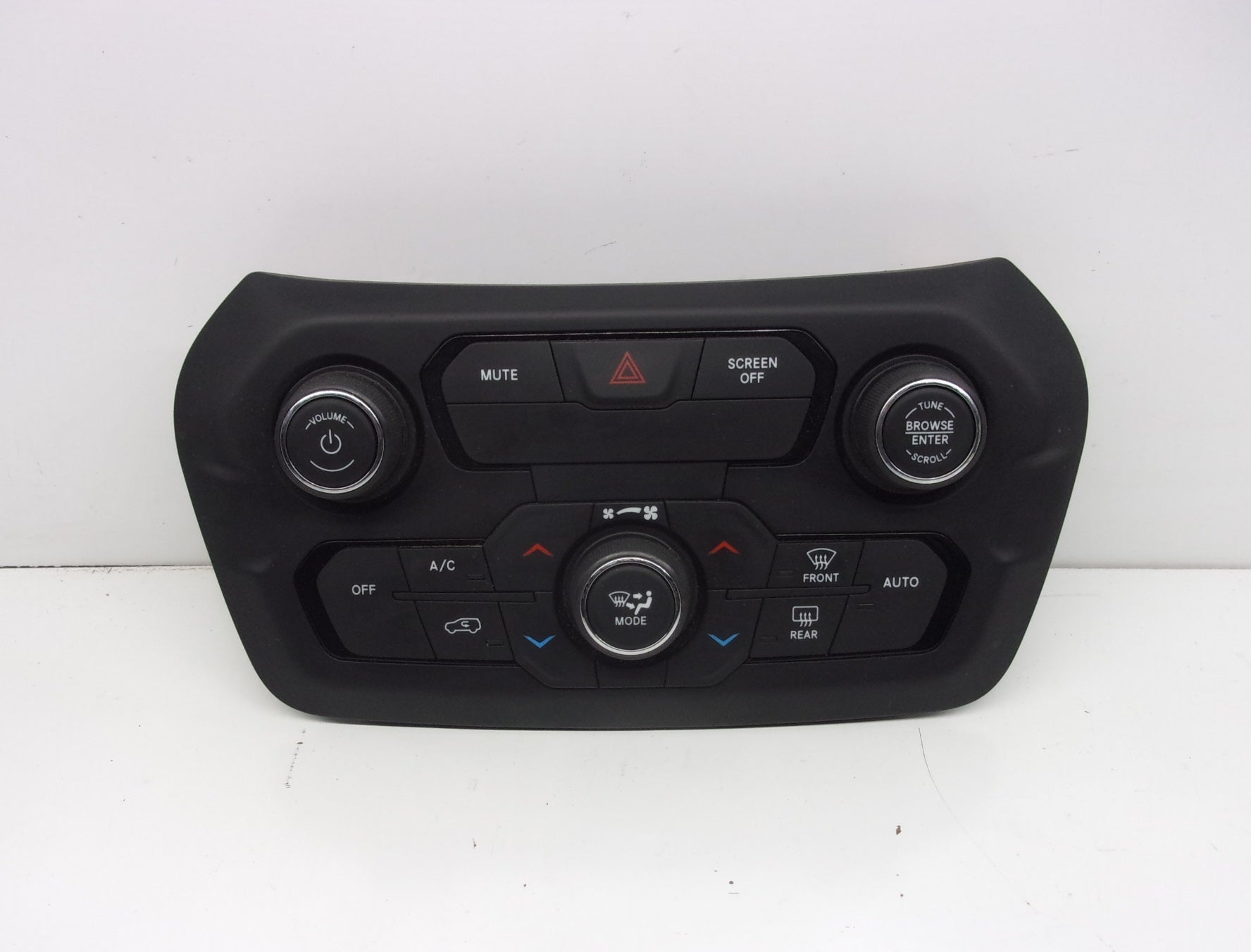 Pre-Owned 2018 Jeep Renegade Radio Audio Climate AC Heater Temperature Control Panel C55323