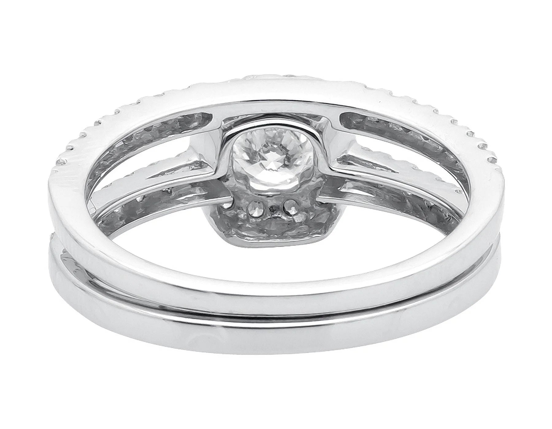White Gold Halo Diamond Bridal Ring Set I25283