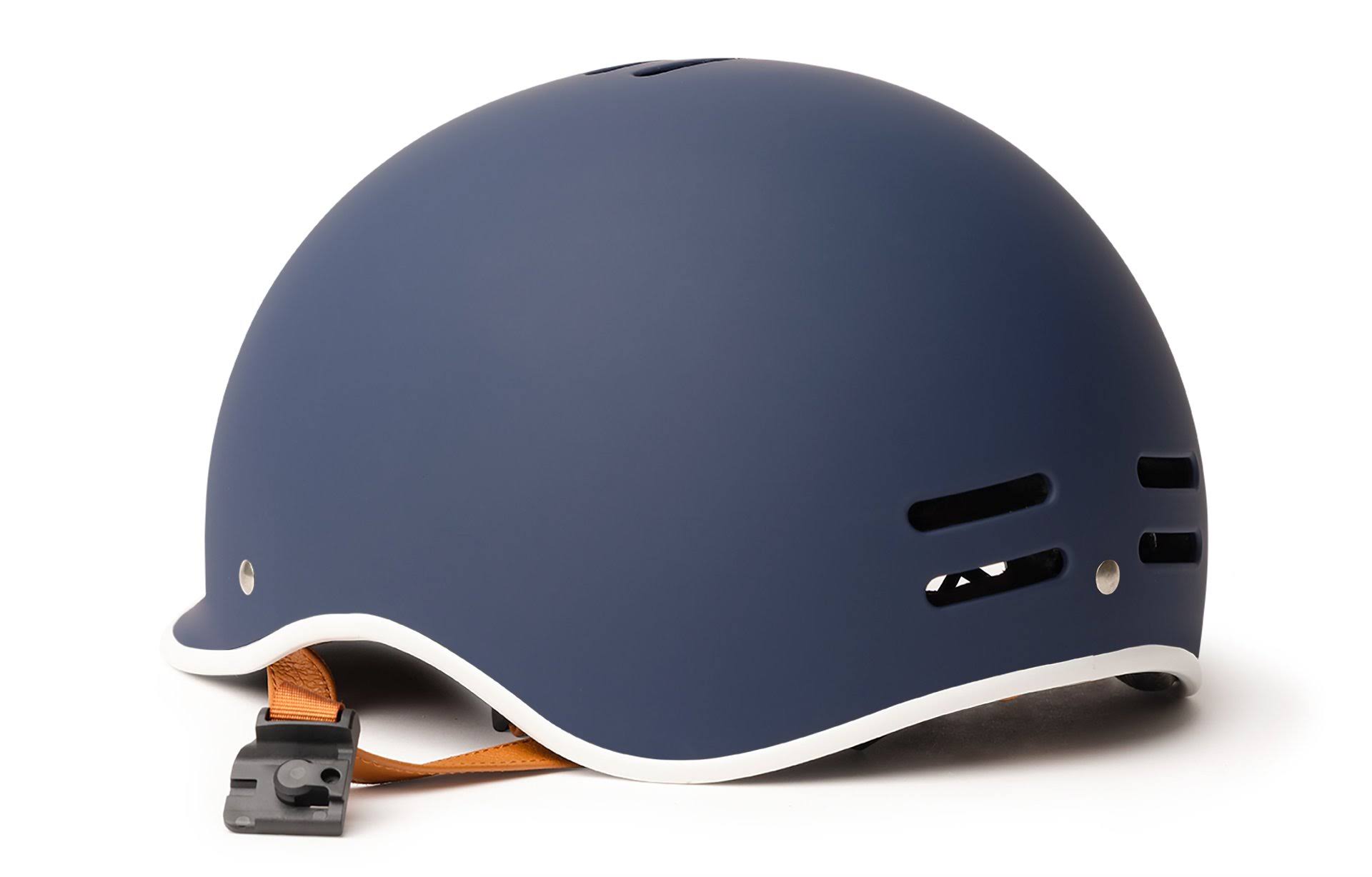 Medium Helmet V518
