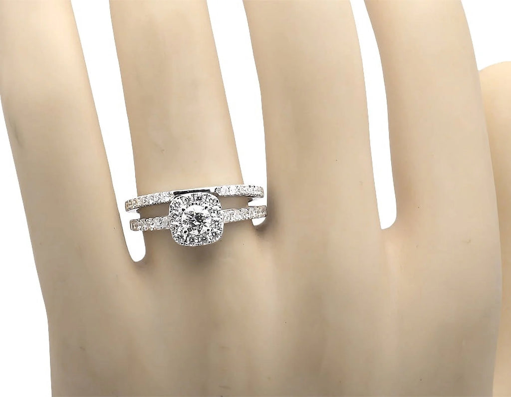 White Gold Halo Diamond Bridal Ring Set I25283
