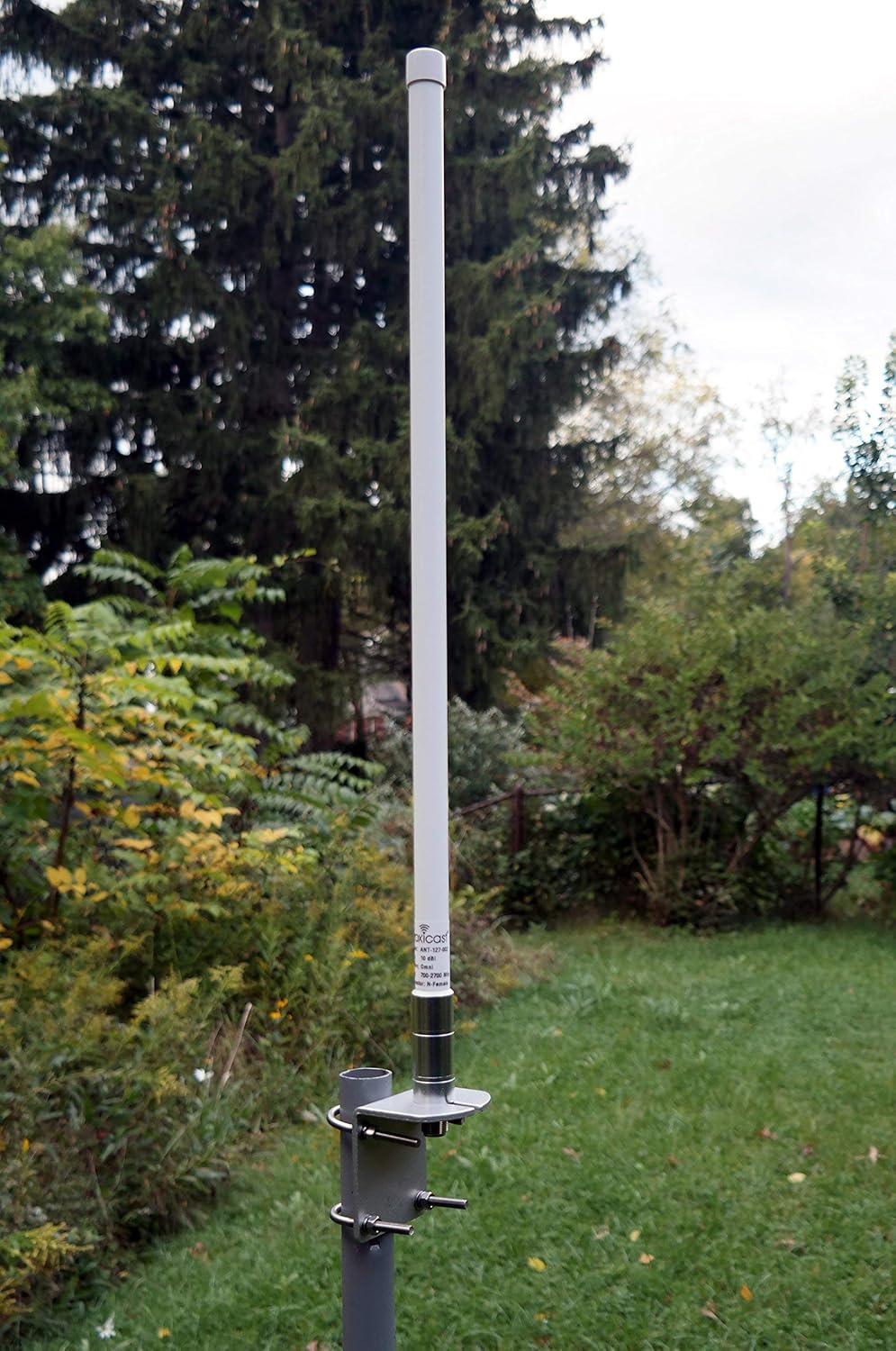 10 dBi 3G 4G LTE High Gain Omni-Directional Outdoor Fiberglass Antenna E616162