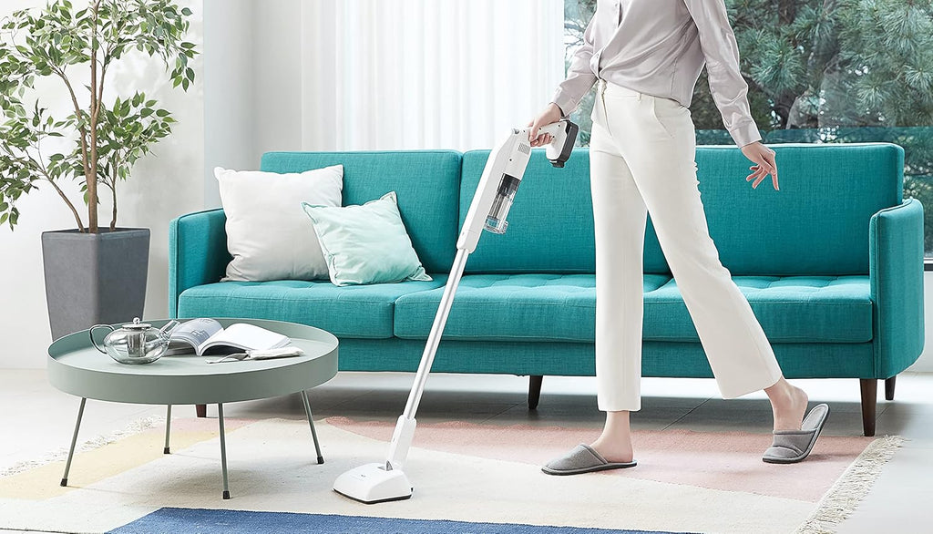 White Cordless Stick Vacuum W4877