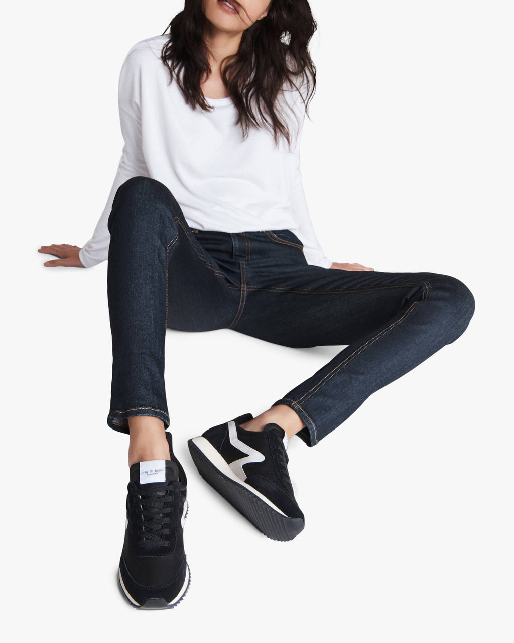 Black Retro Runner J66395