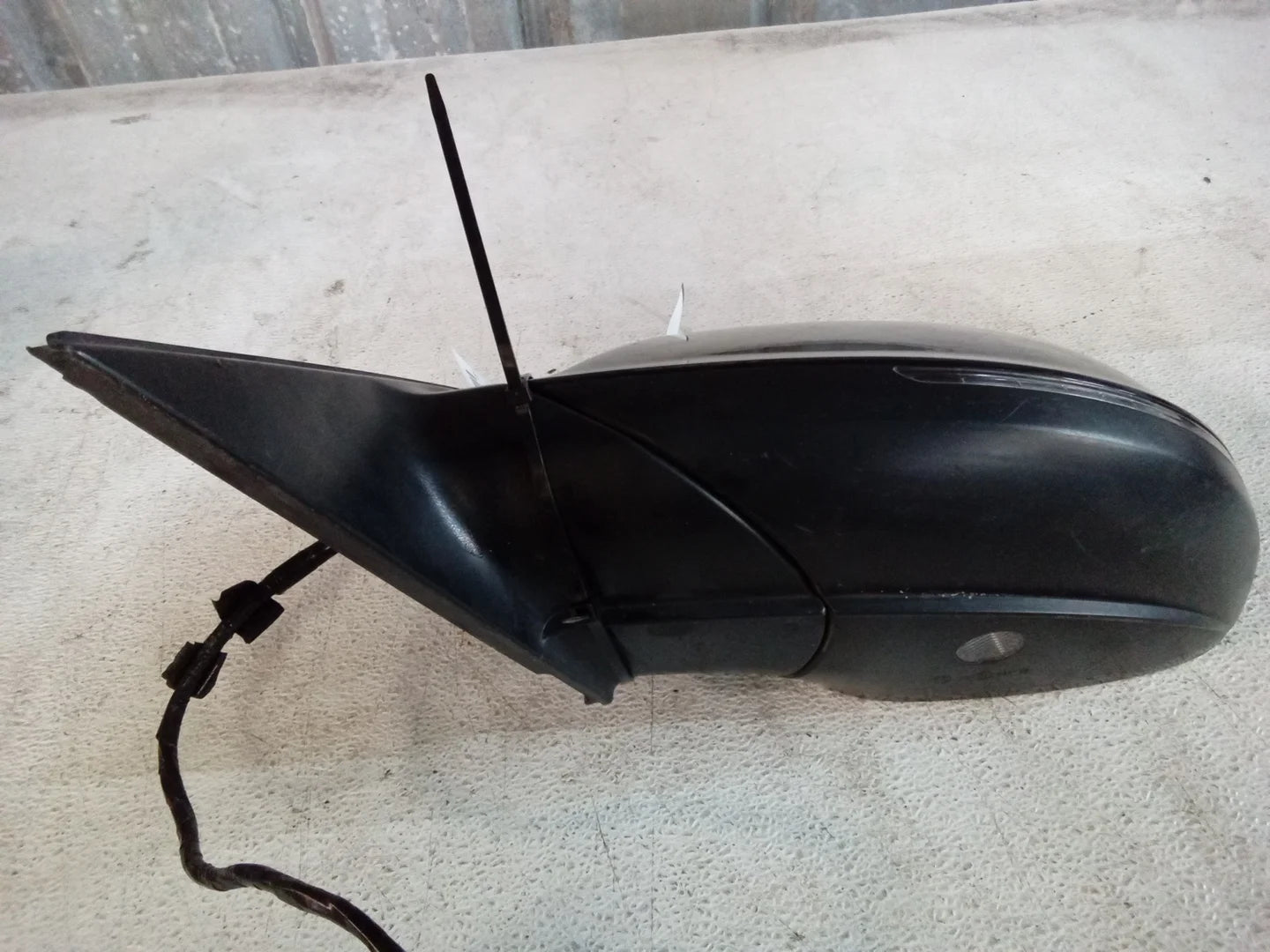 Driver Side LH Side Door Mirror I913
