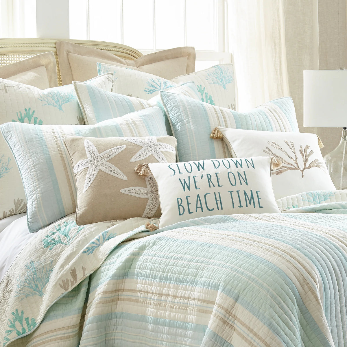Full/Queen Striped Cotton Quilt Set with Two Shams H9823
